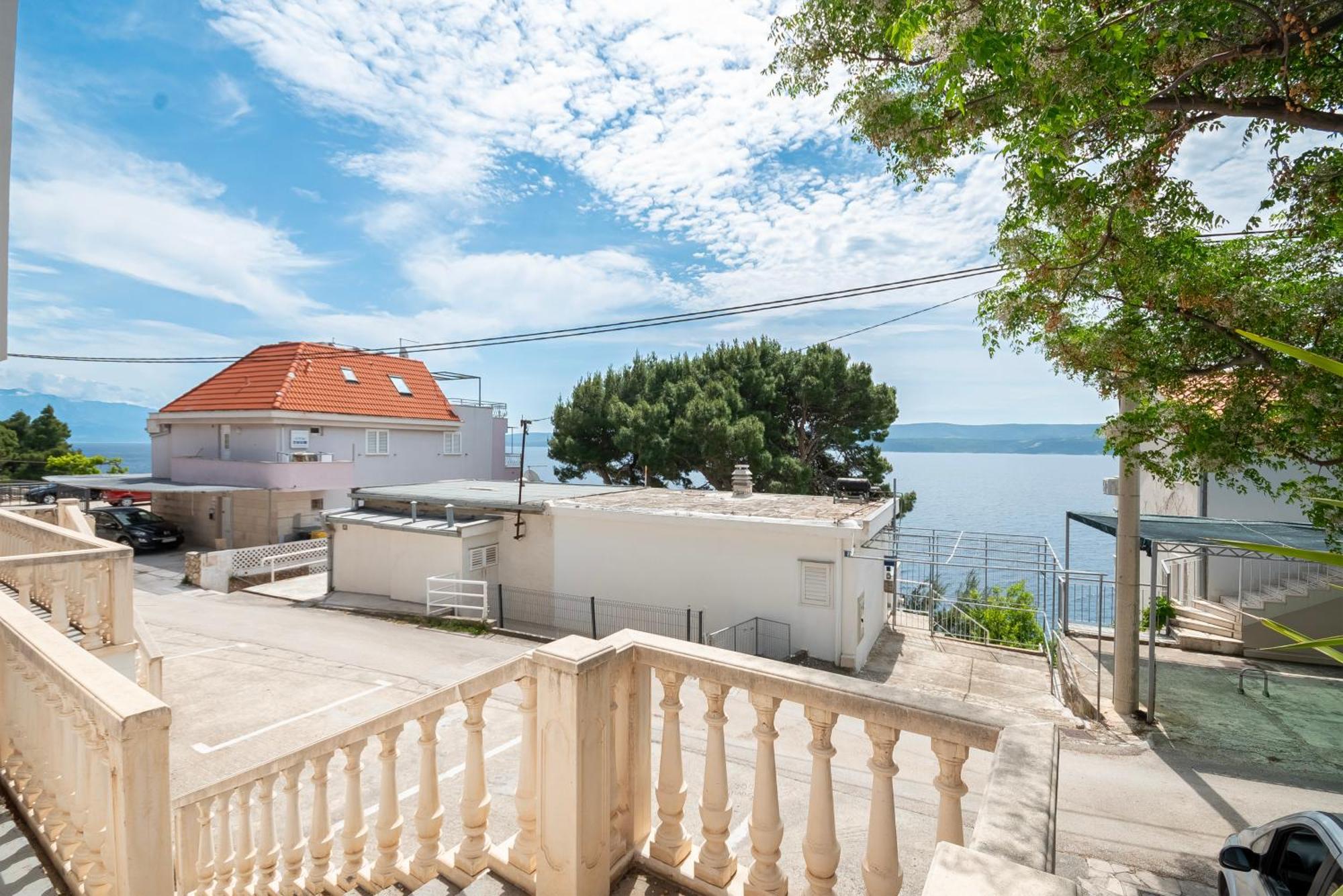 Holiday Home Dalmatino Omis Exterior photo