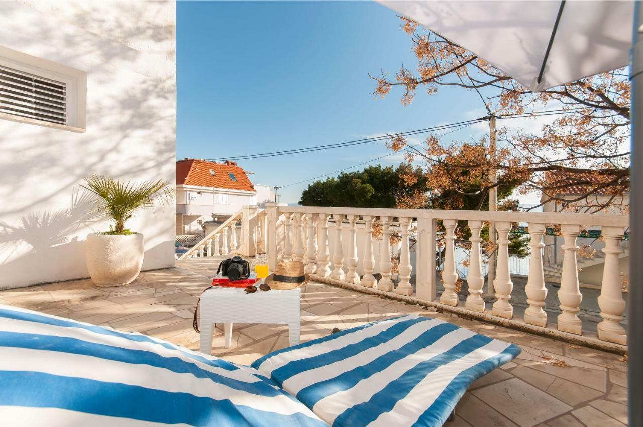 Holiday Home Dalmatino Omis Exterior photo